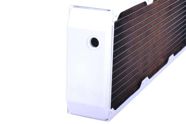 Alphacool NexXxos UT60 Full Copper Radiator 420, 140mm x 3, Triple Fan, White