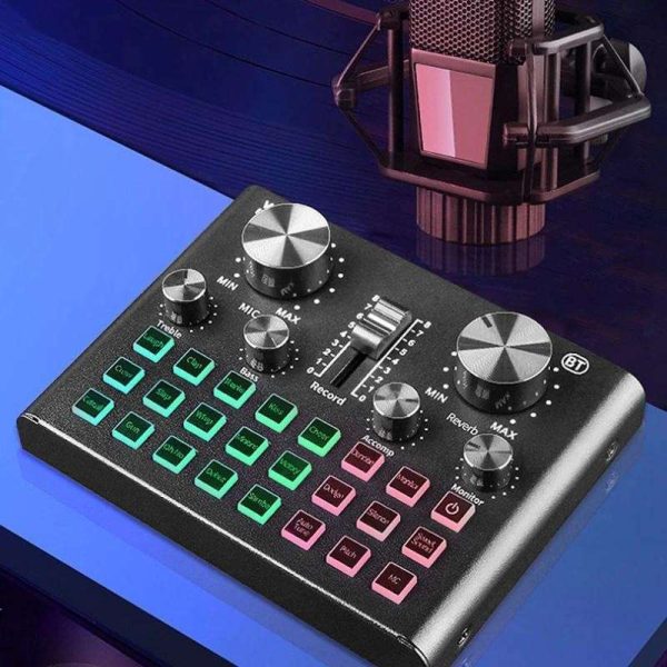 Plug Sound Card for Live Streaming Voice Changer Sound Card with Multiple Sound Effects, o Mixer for Recording